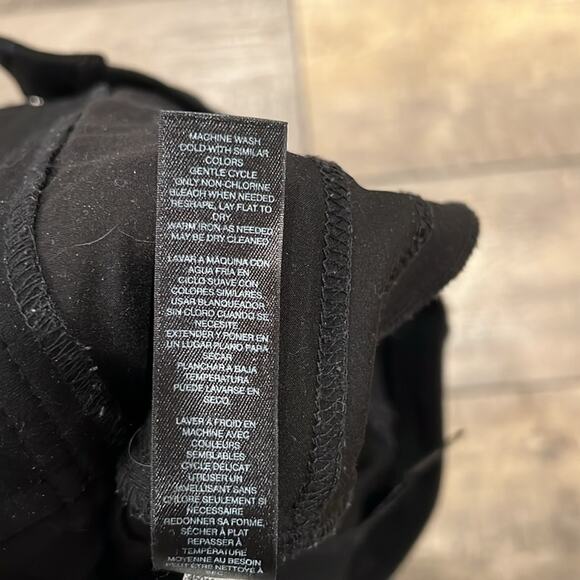 Chico's Women's So Slimming Refined Ponte Ankle Pants Black Size 10 - Picture 8 of 10